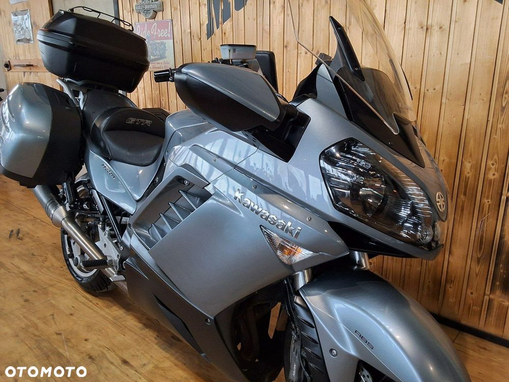 Kawasaki GTR - 2