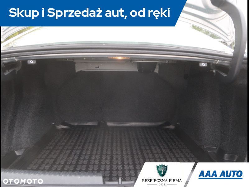 Volkswagen Jetta - 14
