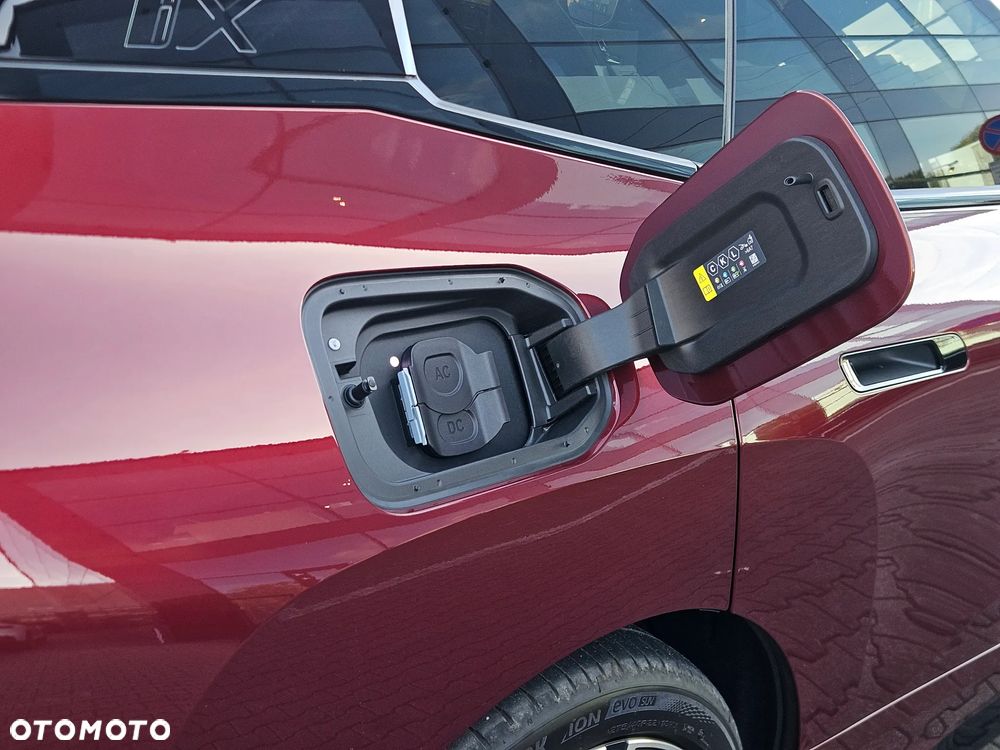 BMW iX xDrive60 111.5kWh - 29