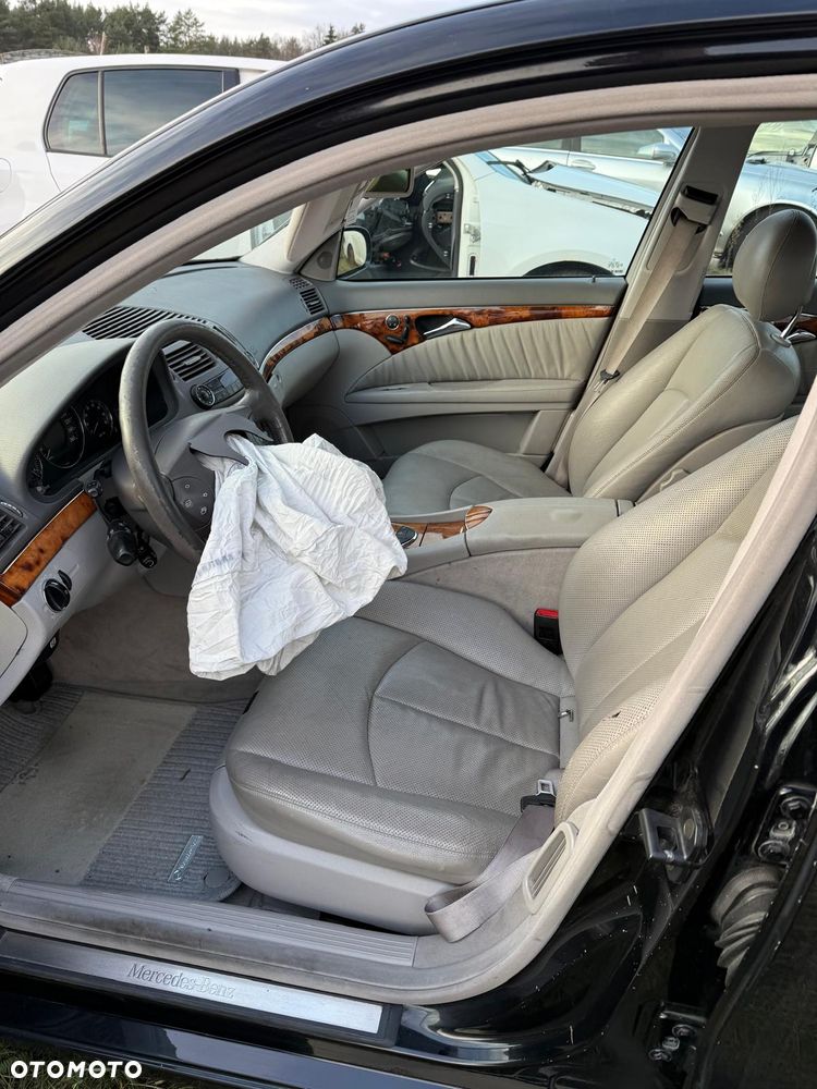Mercedes-Benz Klasa E 320 4Matic Automatik Elegance - 9
