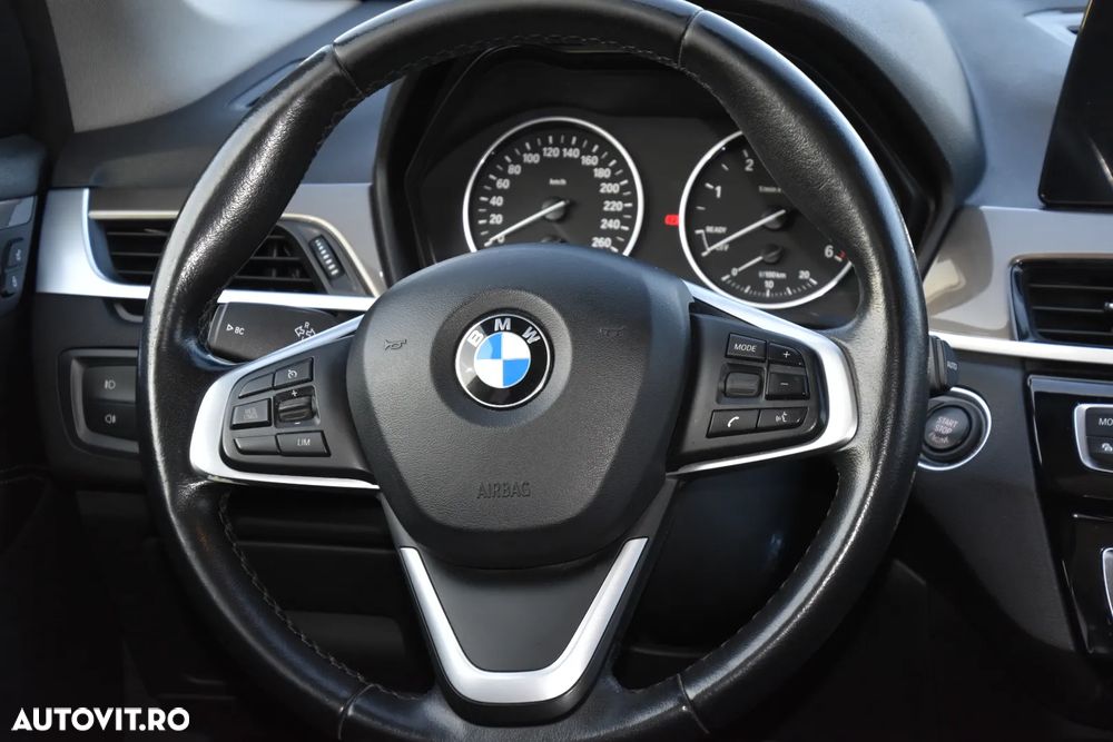 BMW X1 xDrive18d Aut. Sport Line - 9