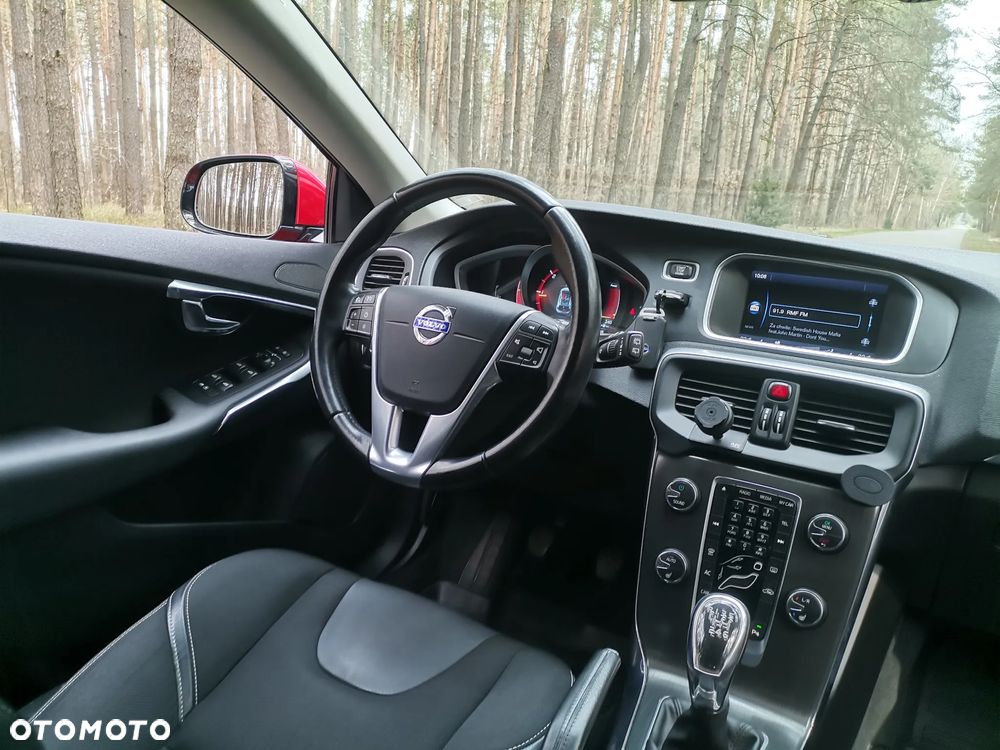 Volvo V40 D2 - 7