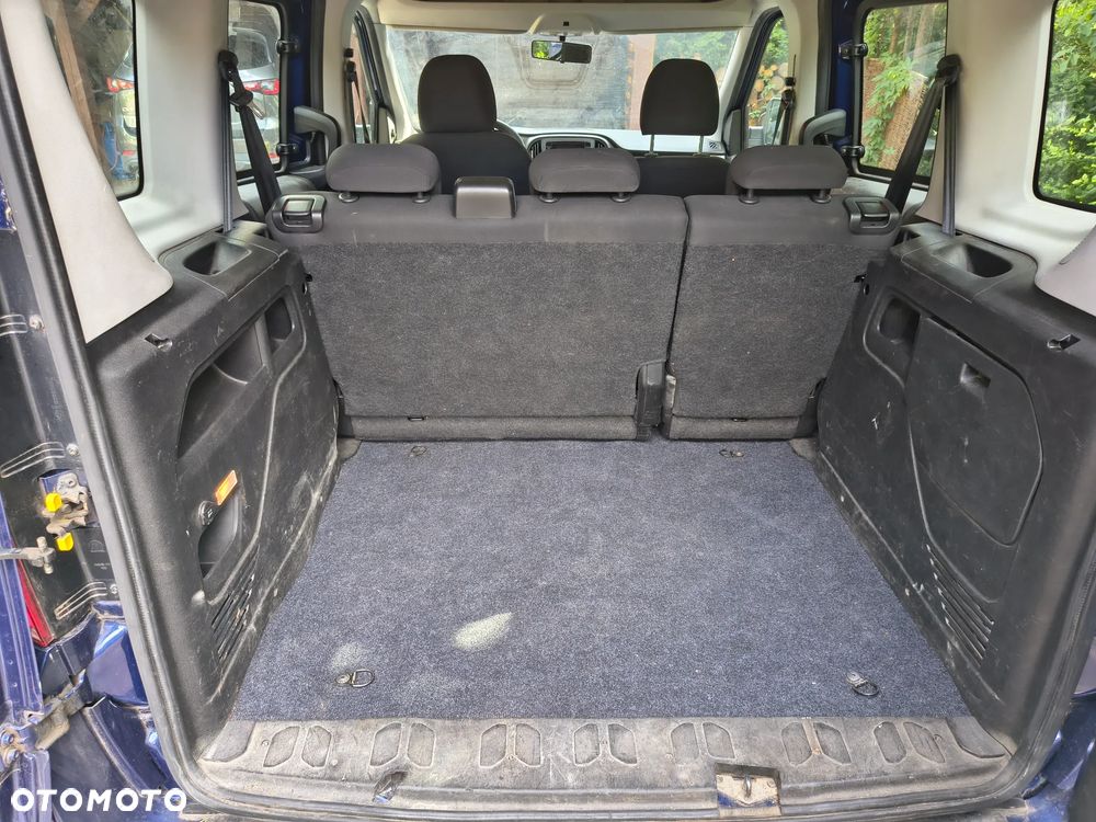 Fiat Doblo 1.4 16V Easy - 31