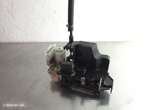 Fecho Porta Frente Esq Fiat Doblo Veículo Multiuso (119_, 223_) - 1