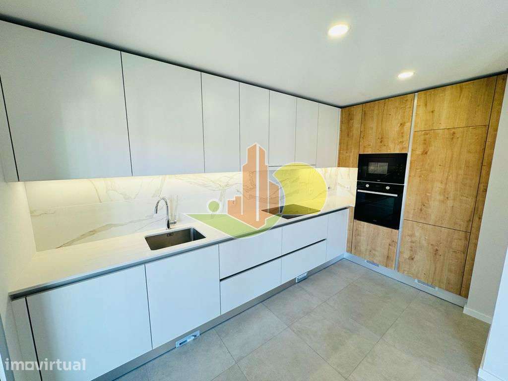 T1 com garagem Novo - Grande imagem: 4/23