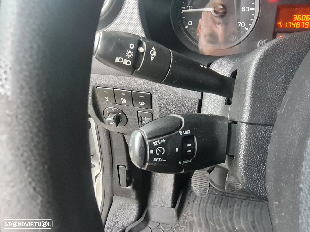 Citroën BERLINGO 1.6Hdi 100CV * 3lug/ GPS/Ac/ c/IVA dedutível * - 27