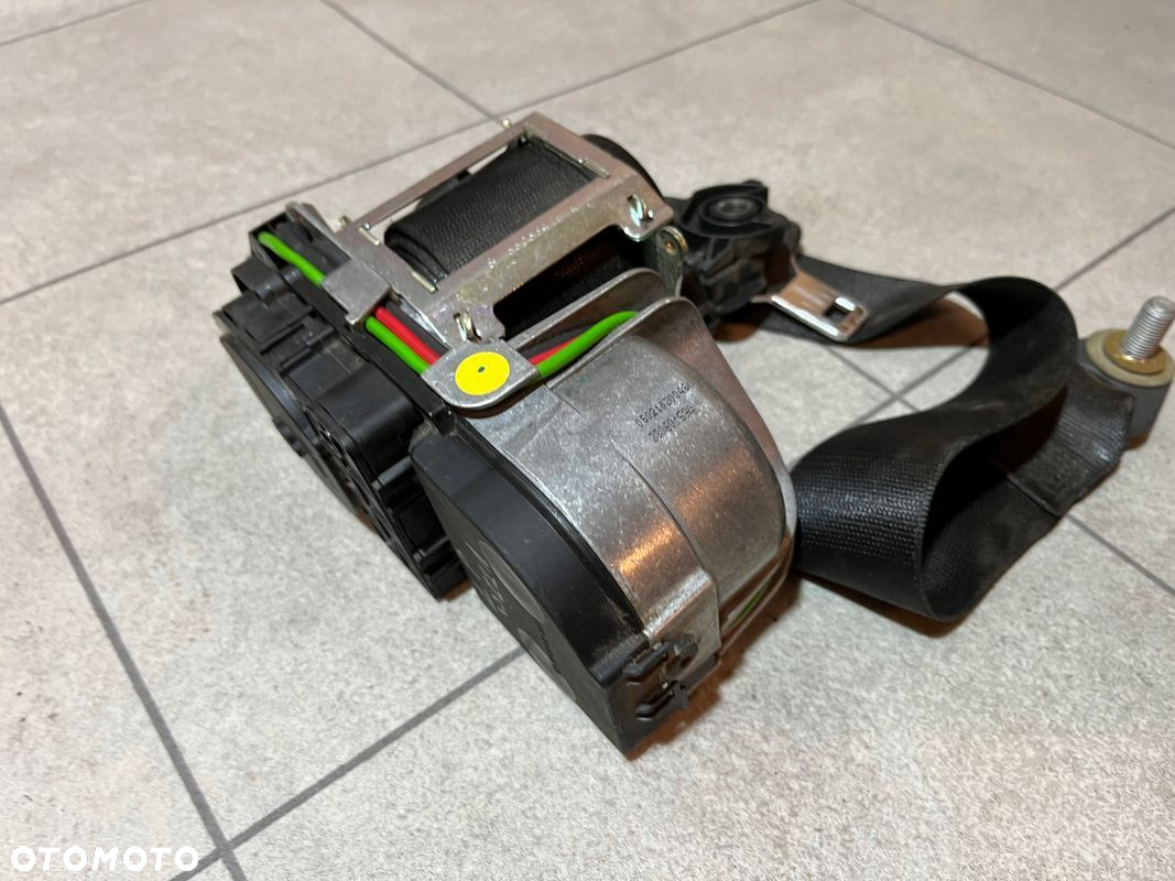 MERCEDES W221 PAS NAPINACZ PRZÓD CZARNY BDB - 6