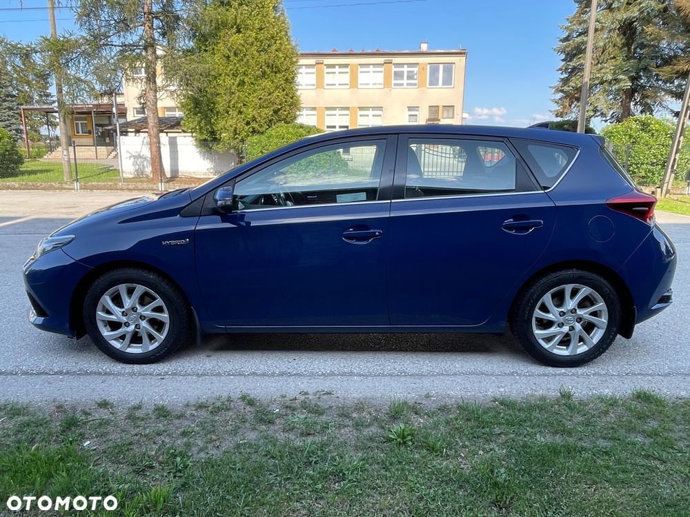 Toyota Auris Hybrid 135 Premium - 6