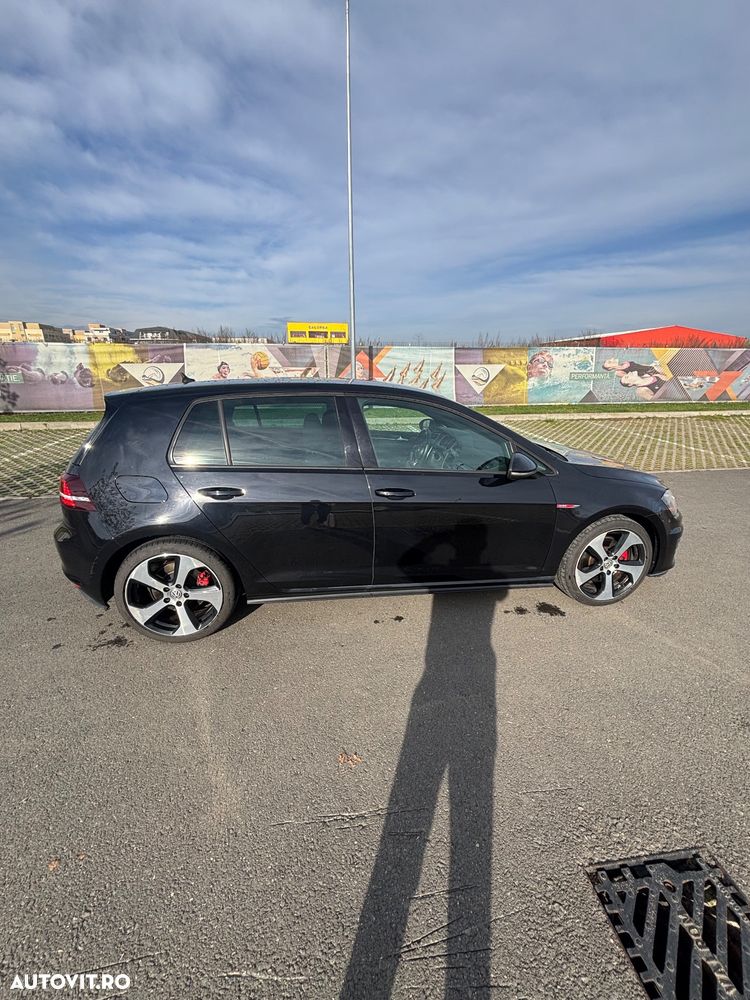 Volkswagen Golf GTI BlueMotion Technology DSG - 18