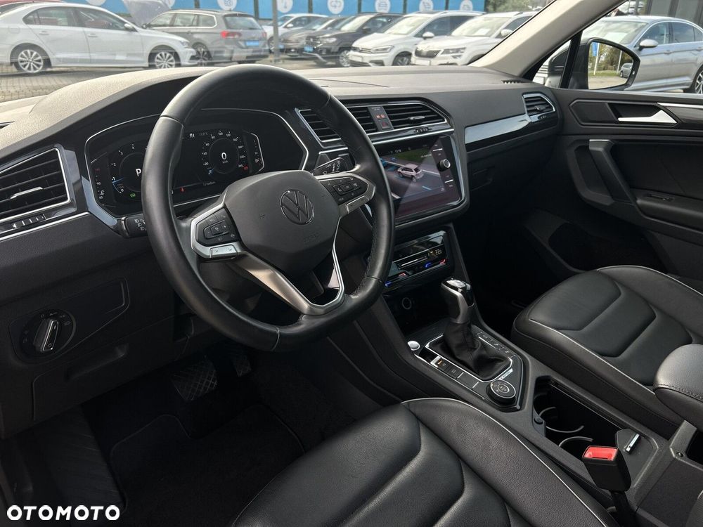Volkswagen Tiguan 2.0 TSI 4Mot Elegance DSG - 9