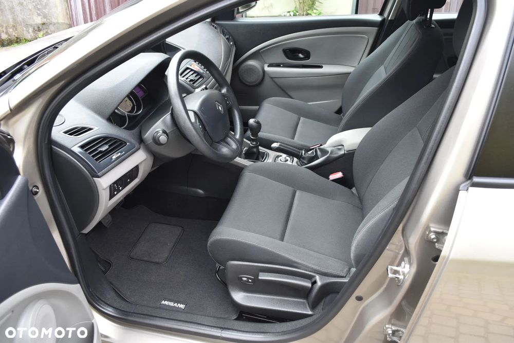 Renault Megane 1.6 16V Color Edition - 18