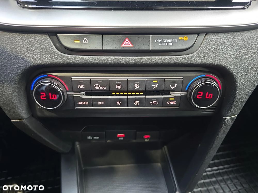 Kia XCeed 1.5 T-GDI M DCT - 22