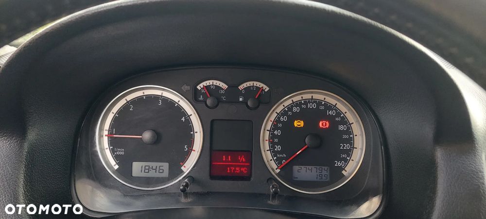 Volkswagen Bora Variant 1.9 TDI - 10