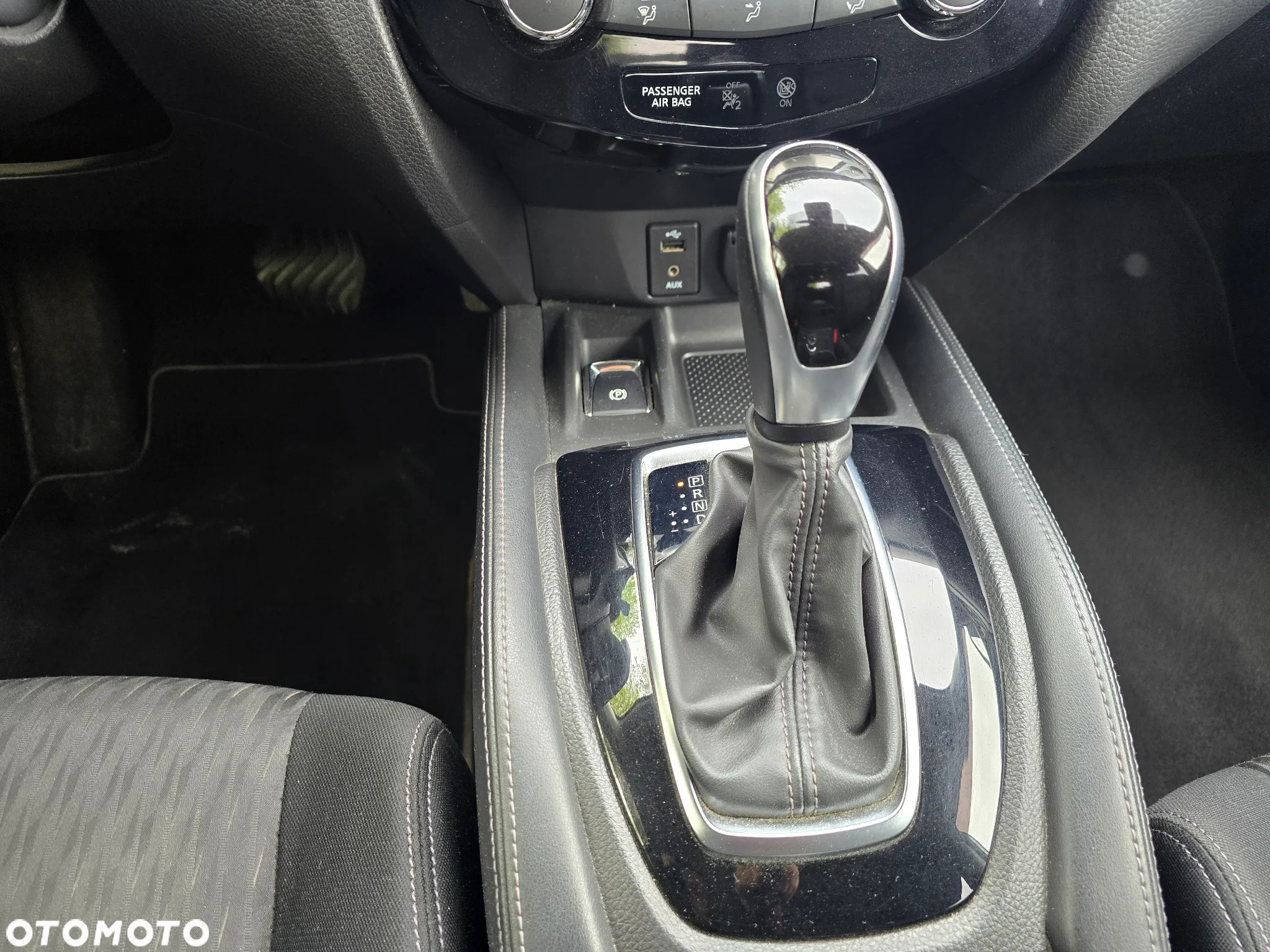 Nissan X-Trail 2.0 dCi ALL-MODE 4x4i Xtronic Tekna - 36