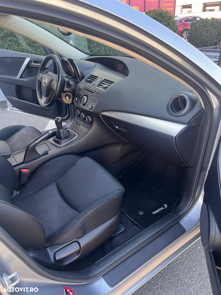 Mazda 3 - 11