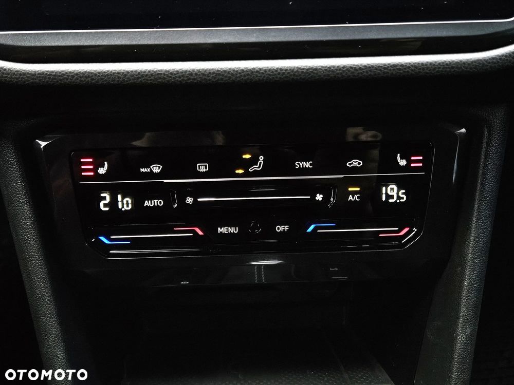 Volkswagen Tiguan - 22