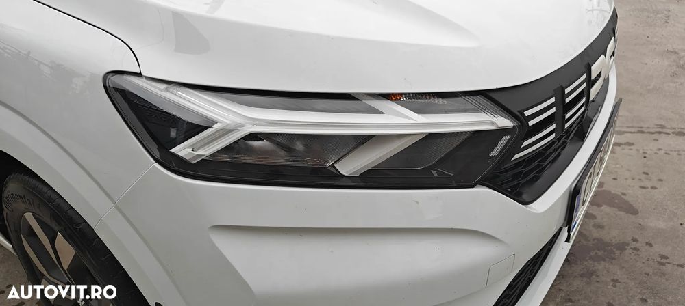 Dacia Logan TCe 100 Expression - 4