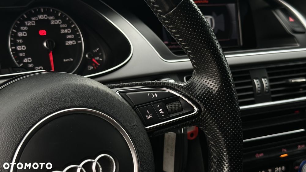 Audi A4 Avant 2.0 TDI DPF clean diesel S line Sportpaket - 28