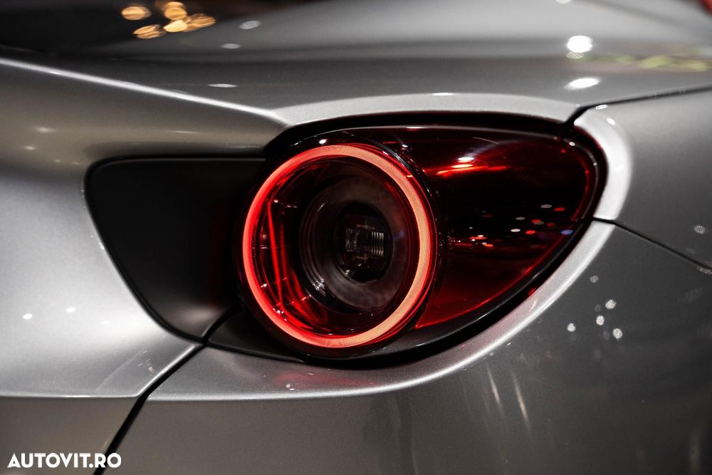 Ferrari Portofino - 17
