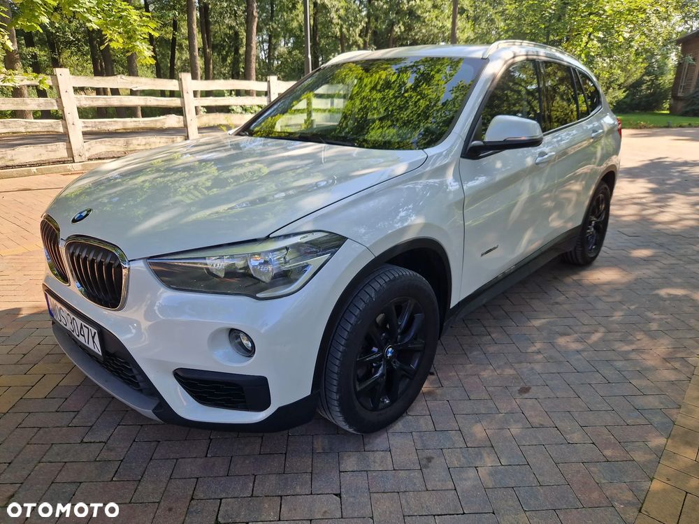BMW X1 sDrive16d - 11