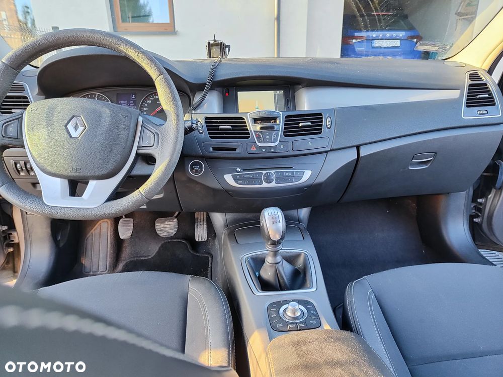 Renault Laguna 2.0 dCi Tech Run - 14