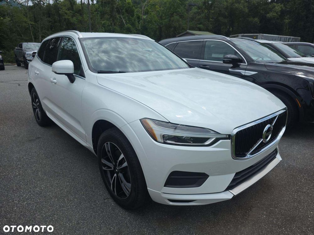 Volvo XC 60 T5 AWD Momentum - 2