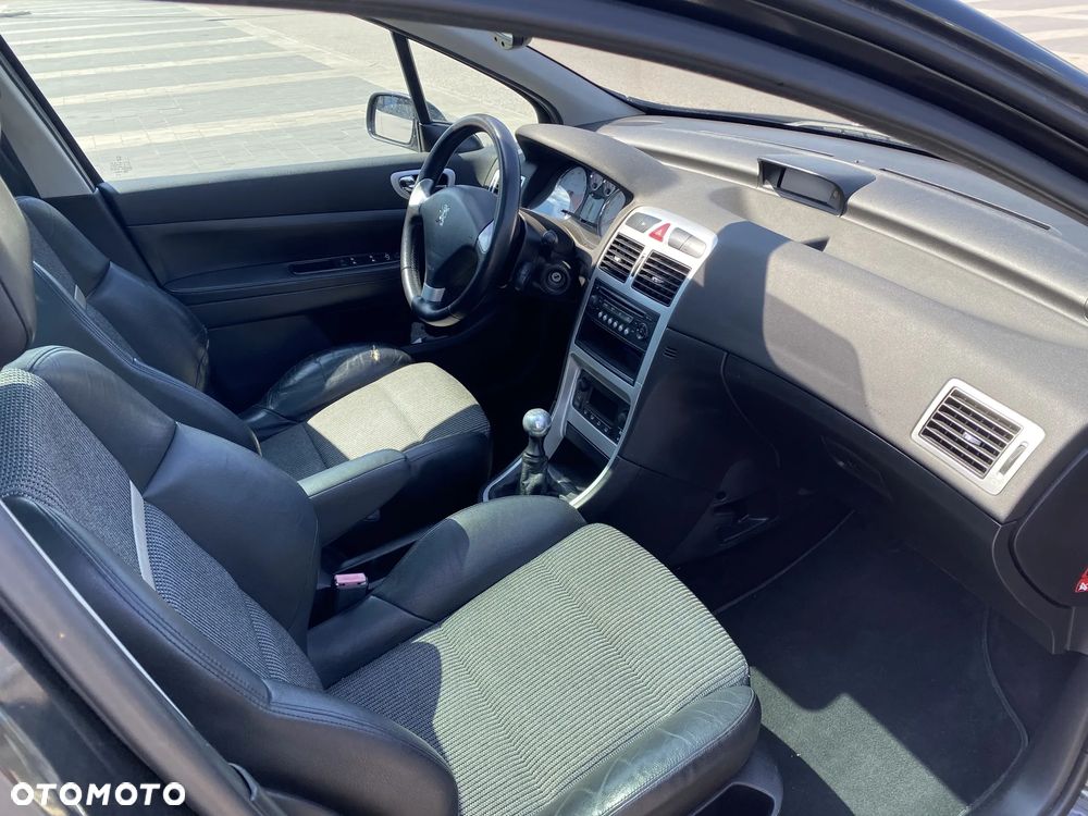 Peugeot 307 2.0 - 11