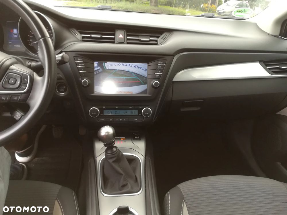 Toyota Avensis 1.8 Business Edition - 12