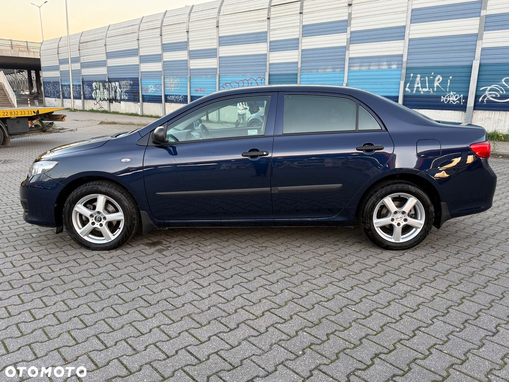Toyota Corolla 1.6 VVT-i Luna - 2
