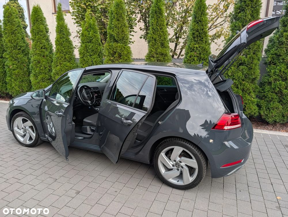 Volkswagen Golf - 7