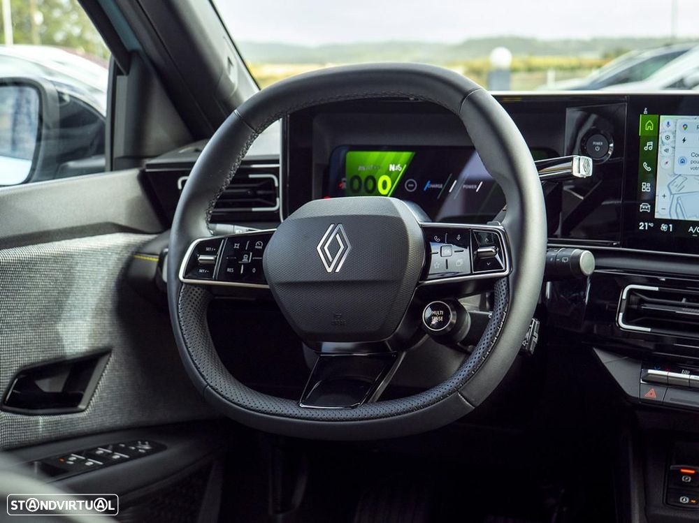 Renault 4 E-Tech 52 kWh Iconic Autonomia Conforto - 37