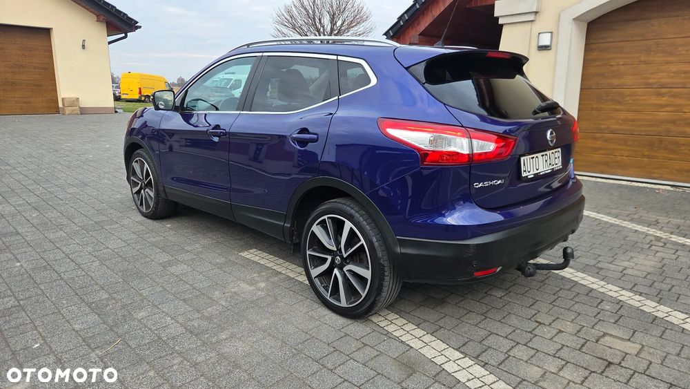 Nissan Qashqai 1.6 DCi Xtronic N-Connecta - 4