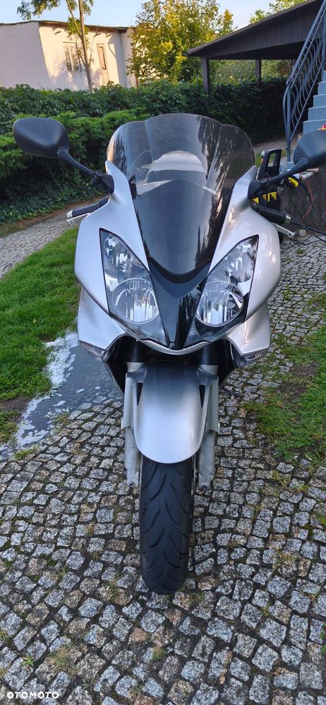 Honda VFR - 11