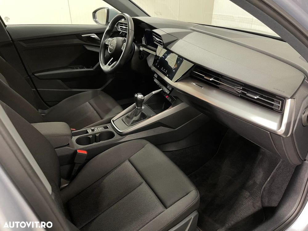 Audi A3 Sportback 2.0 30 TDI Advanced - 11