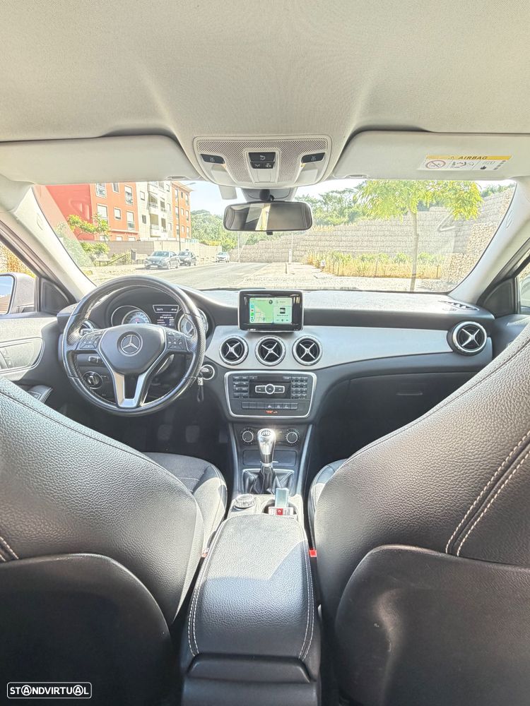Mercedes-Benz GLA 180 CDI Urban - 2