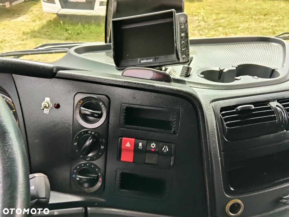 Mercedes-Benz Atego 1221 - 31