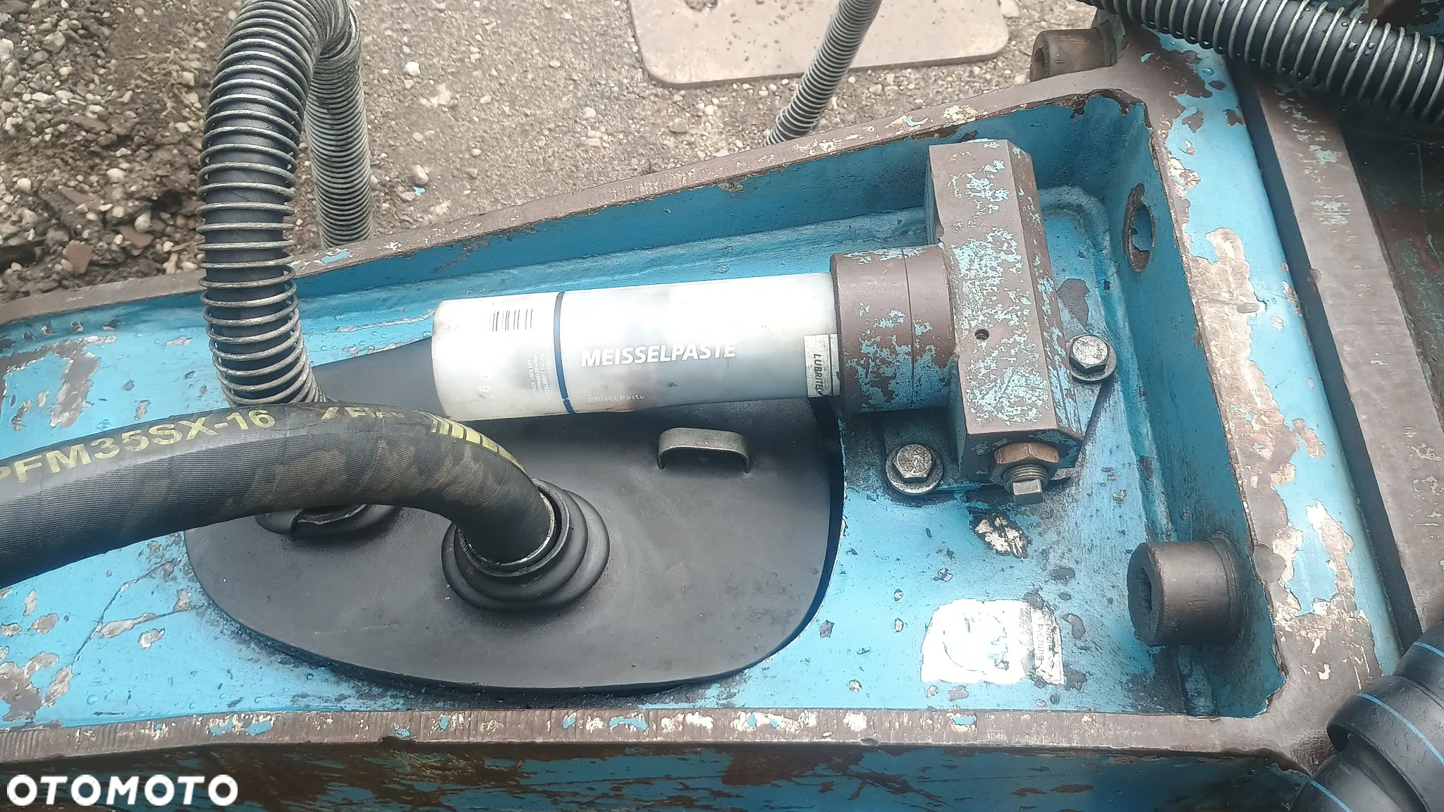 Krupp HM 780 adapter Volvo S2 - 3