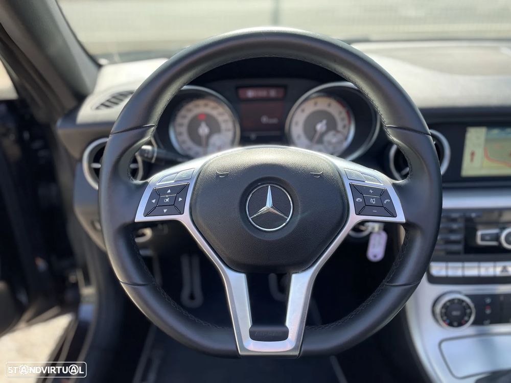 Mercedes-Benz SLK 200 (BlueEFFICIENCY) 7G-TRONIC — fotografia 10