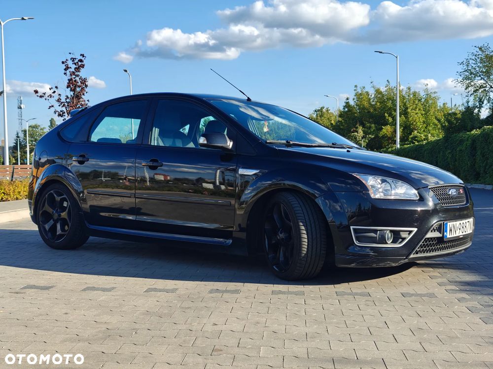Ford Focus 2.5 ST - 12