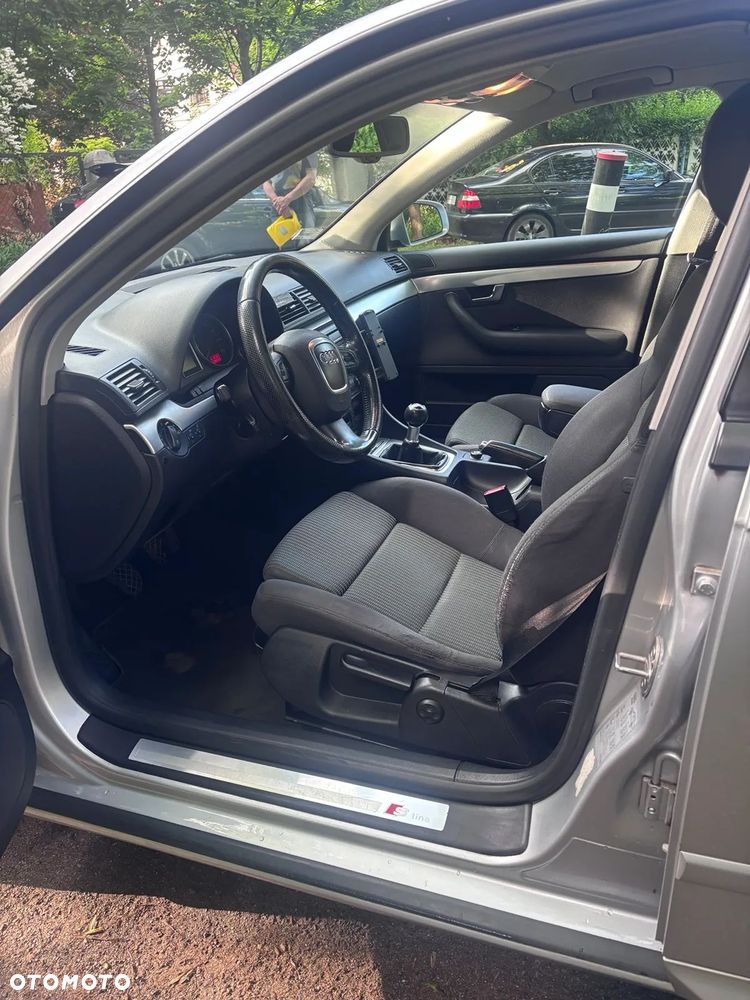 Audi A4 Limousine 2.0 TDI - 8