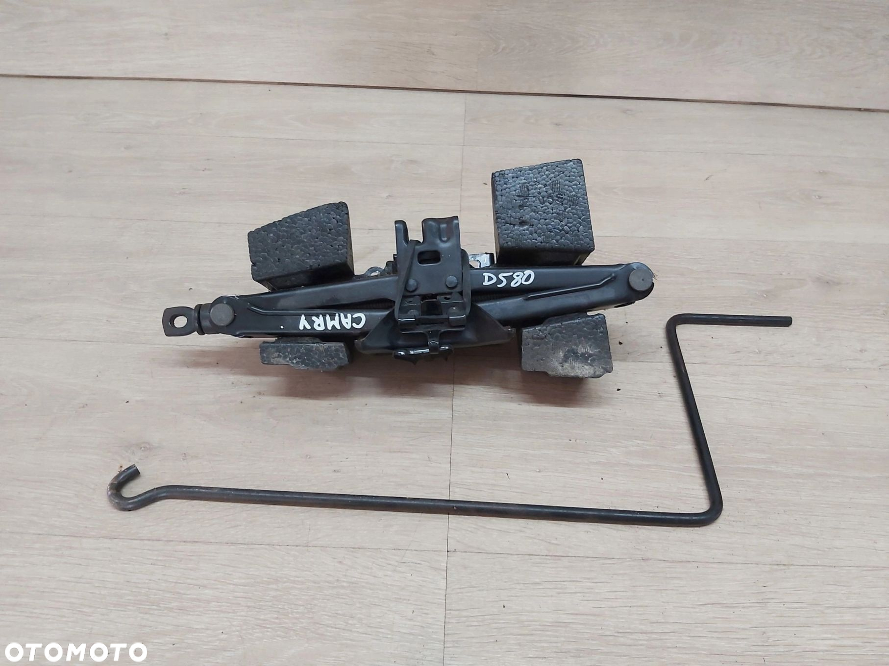 TOYOTA Camry VI XV40 lewarek podnośnik pokrętka 06-11r - 2