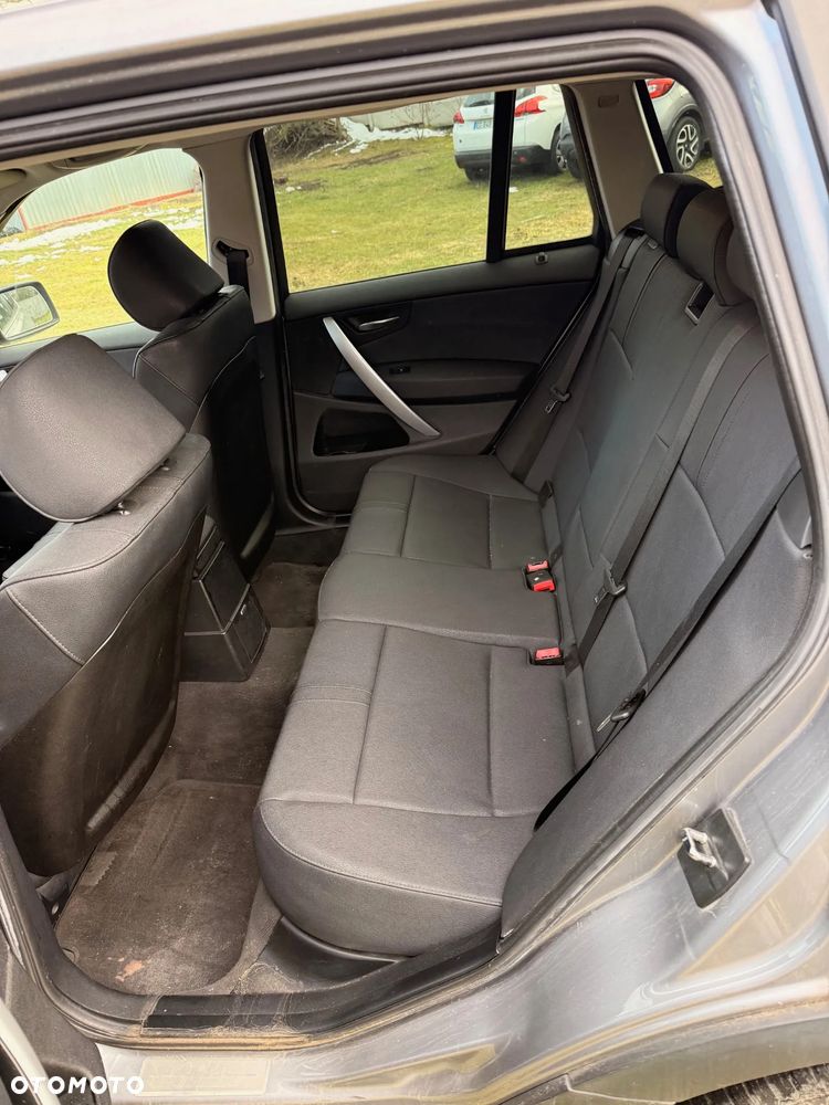 BMW X3 2.0d - 9