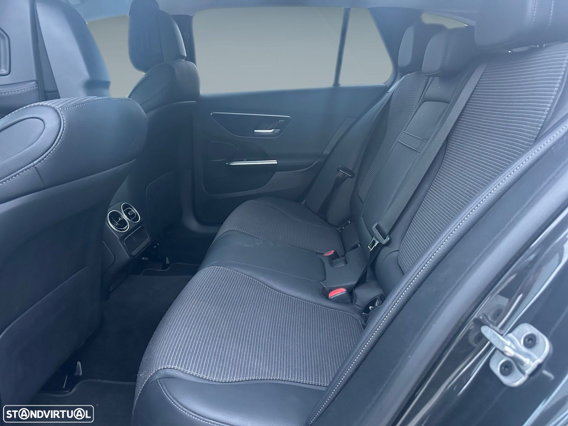 Mercedes-Benz C 220 d Avantgarde - 13