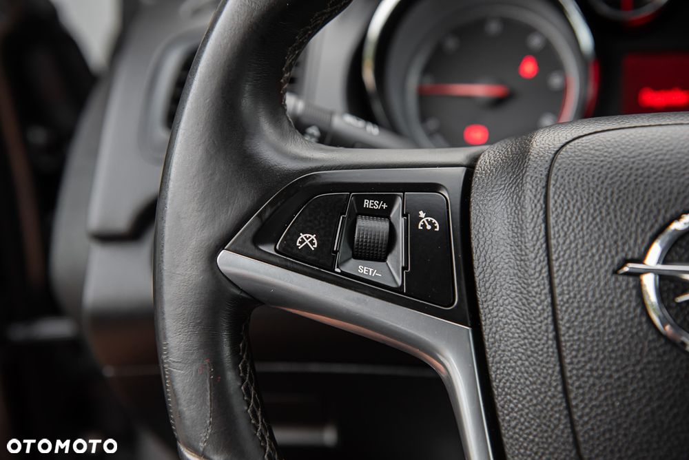 Opel Insignia 2.0 CDTI ecoFLEX Business Cosmo - 19