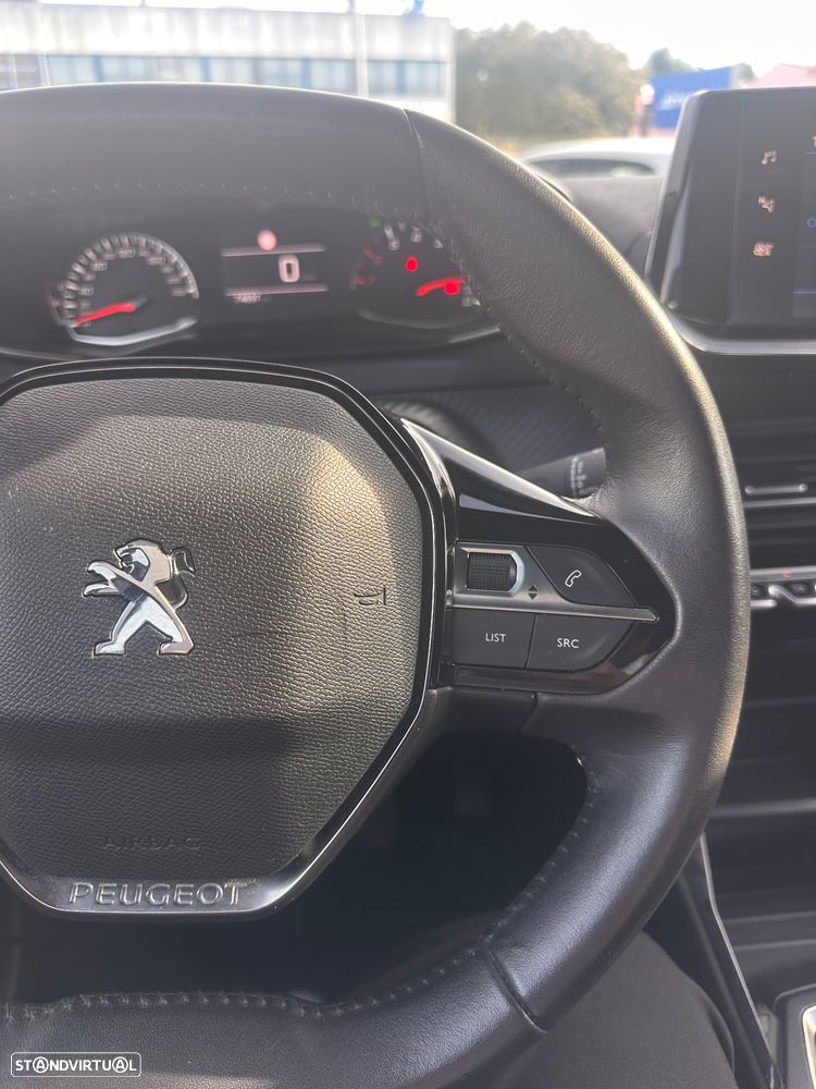 Peugeot 2008 1.2 PureTech Active Pack - 26