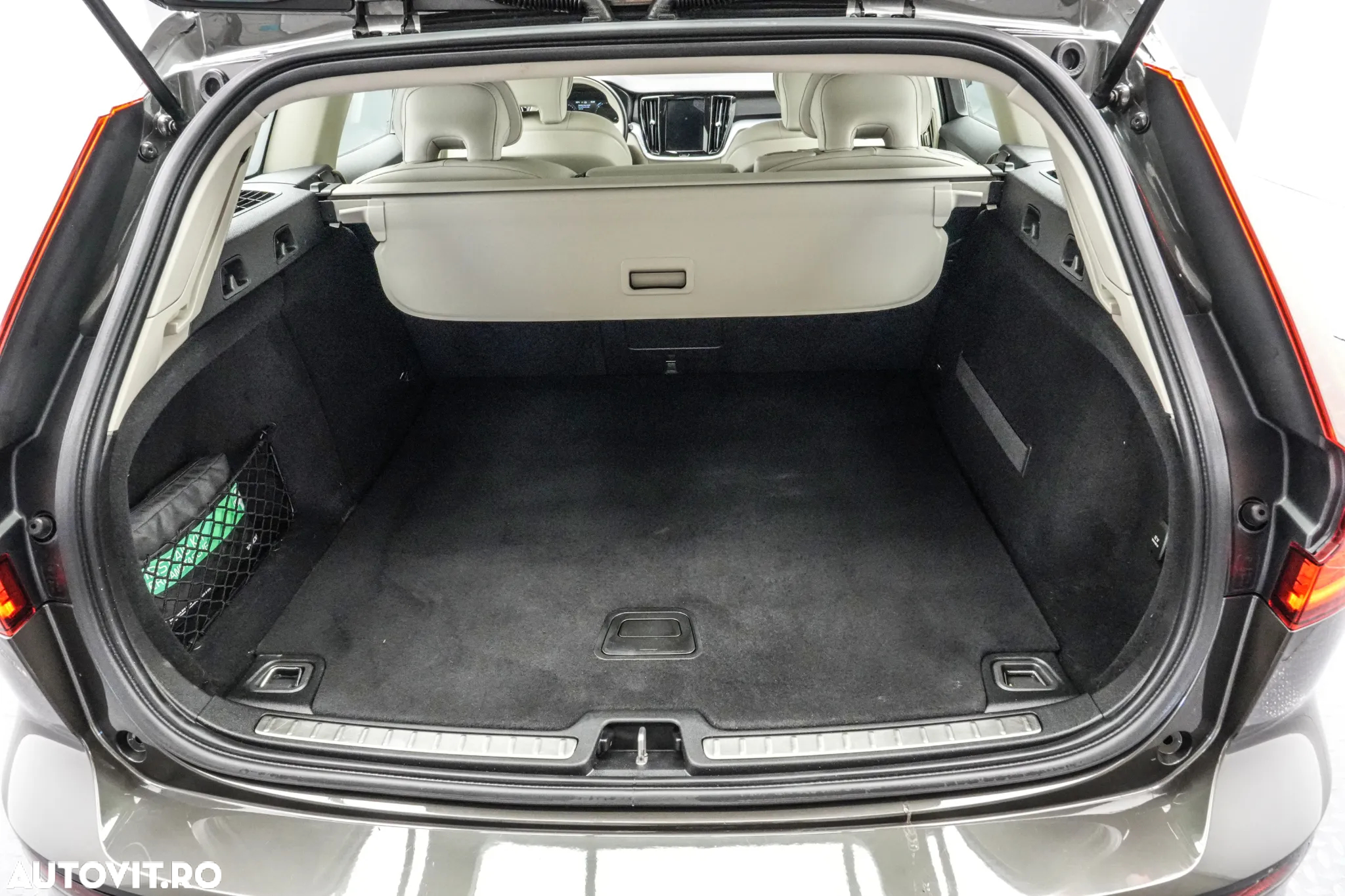 Volvo V60 D3 Momentum Pro - 27