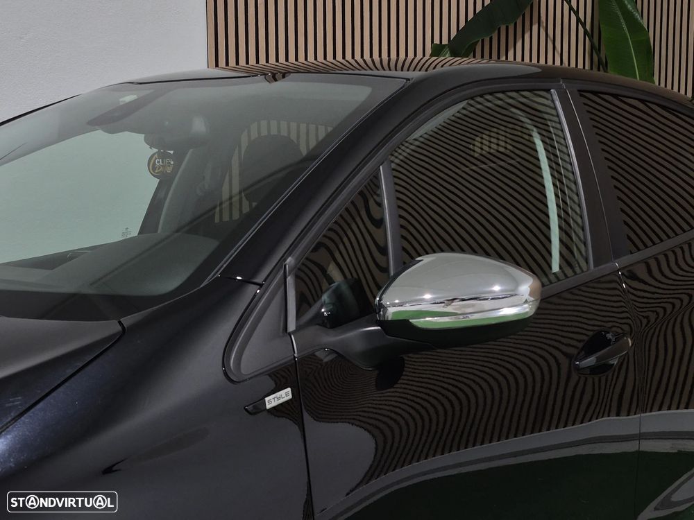 Peugeot 208 1.2 PureTech Style - 6