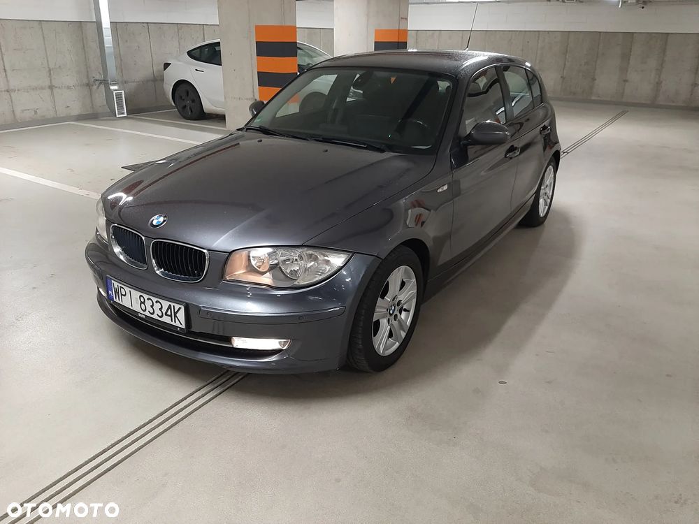 BMW Seria 1 118d DPF - 9