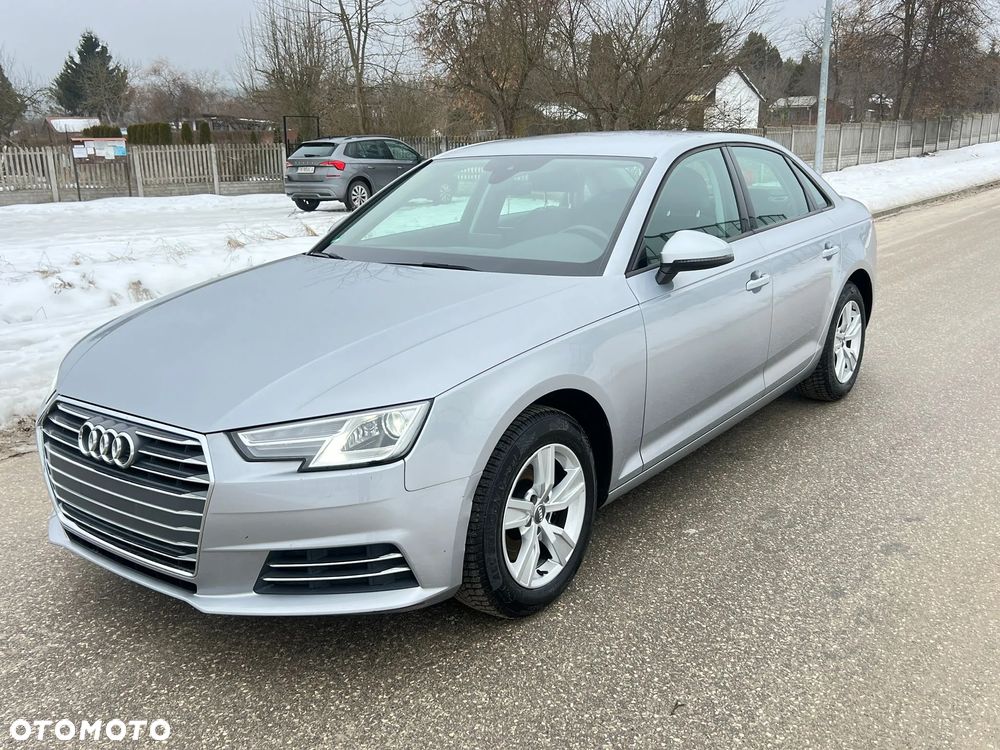 Audi A4 Limousine - 13