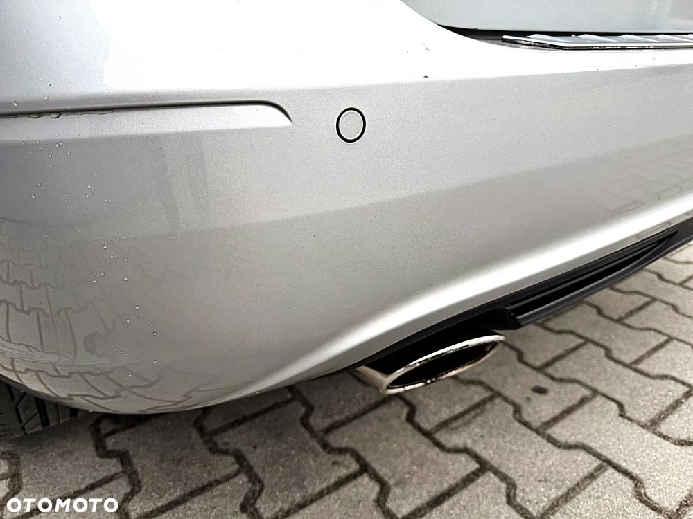 Mercedes-Benz Klasa B 180 AMG Line - 16